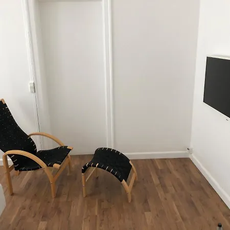 Hostel In Quiet White Hortensiavej 8 On Frederiksberg C Kopenhagen