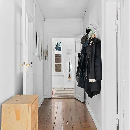 Hostel In Quiet White Hortensiavej 8 On Frederiksberg C