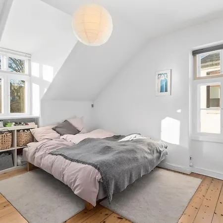 Ostello In Quiet White Hortensiavej 8 On Frederiksberg C