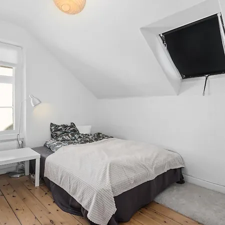In Quiet White Hortensiavej 8 On Frederiksberg C * Copenaghen