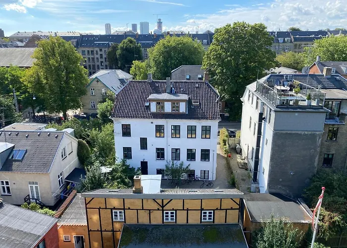 In Quiet White Hortensiavej 8 On Frederiksberg C *