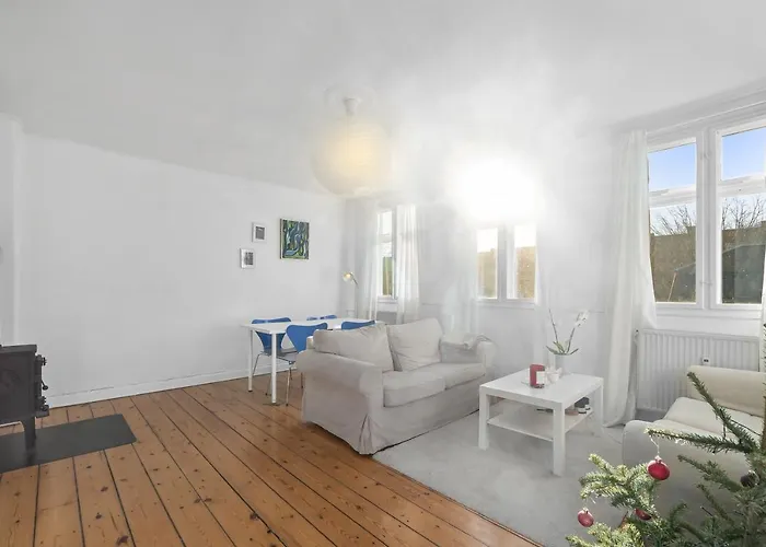 In Quiet White Hortensiavej 8 On Frederiksberg C * Copenhagen