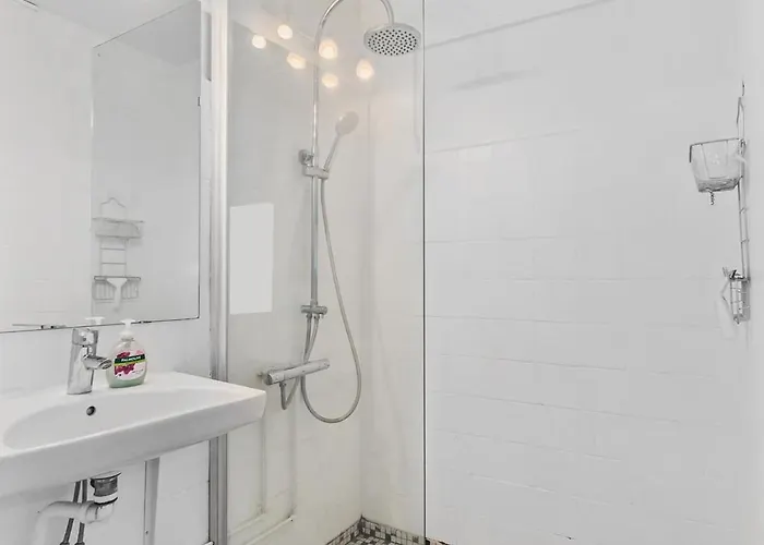 In Quiet White Hortensiavej 8 On Frederiksberg C Hostel Copenhagen